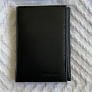 Calvin Klein leather tri-fold wallet